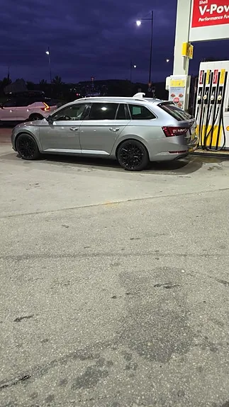 Skoda Superb 2017 photo 2