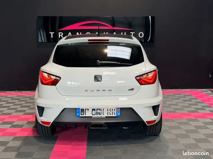 Seat Ibiza 2014 photo 5