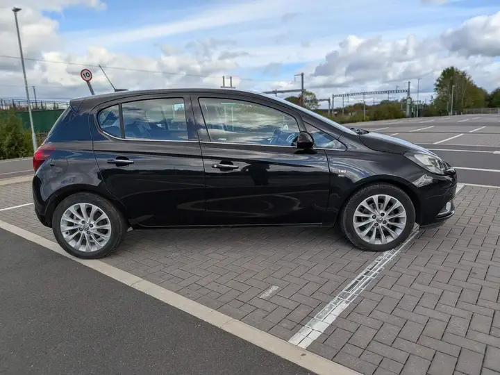 Vauxhall Corsa 2015 photo 2