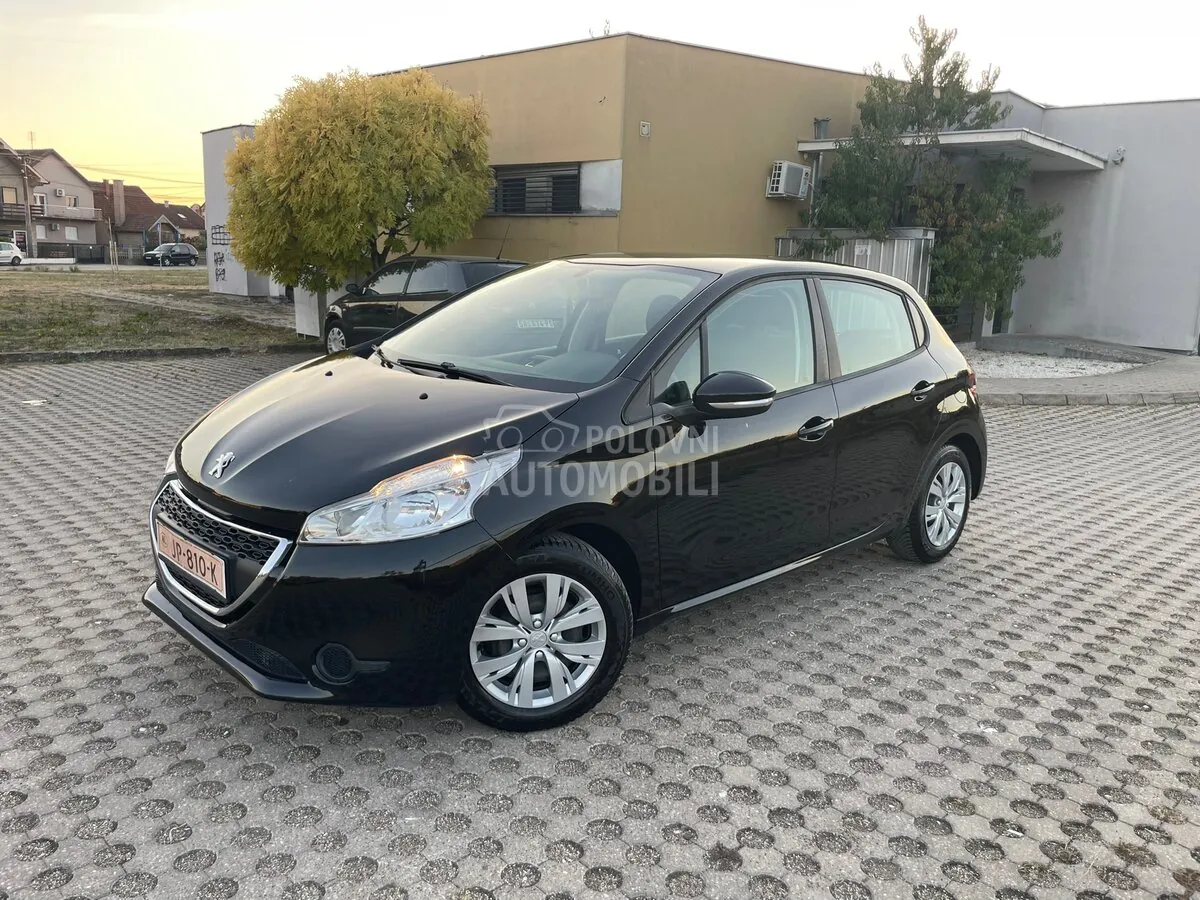 Peugeot 208