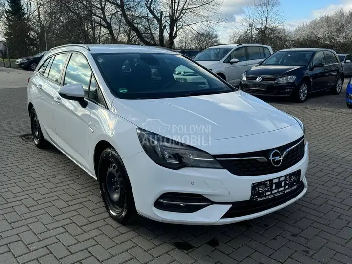 Opel Astra K 2021 photo 2