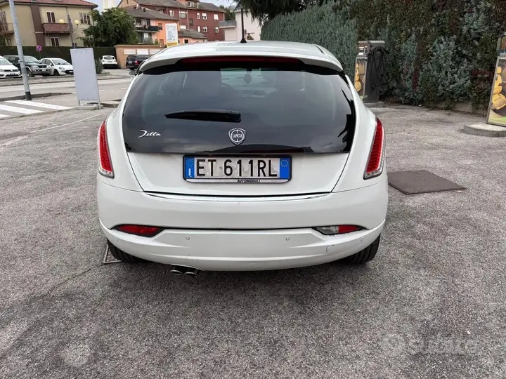 Lancia Delta 2014 photo 5