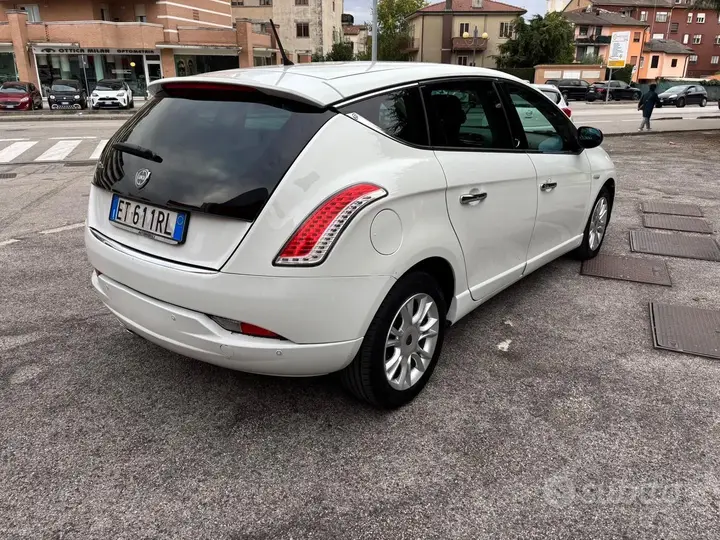 Lancia Delta 2014 photo 4