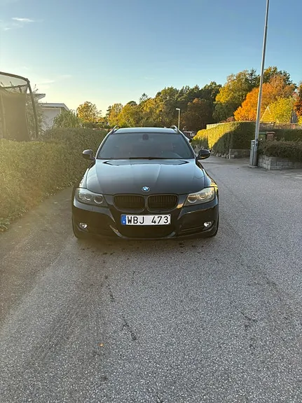BMW 320I