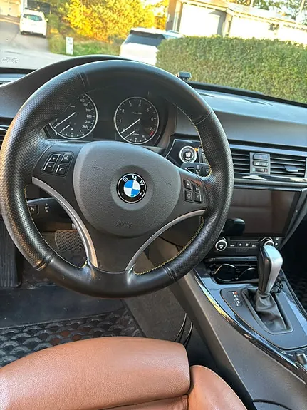 BMW 320I 2009 photo 5