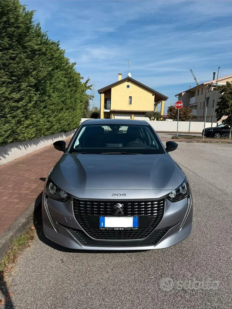Peugeot 208 2022 photo 3