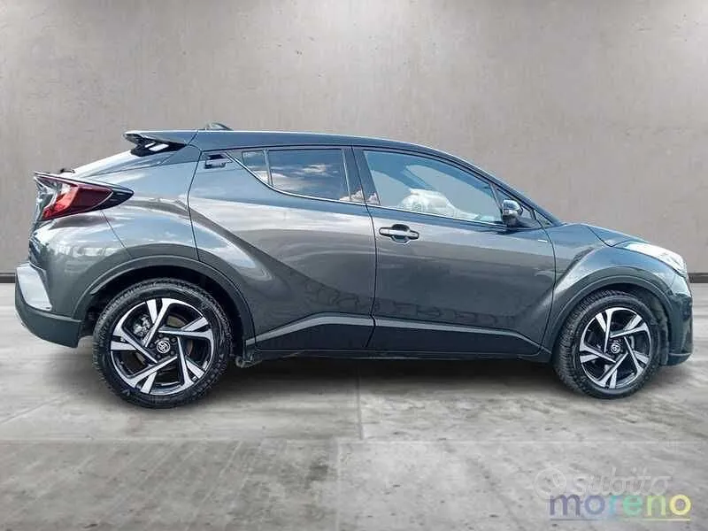 Toyota C-Hr 2022 photo 3