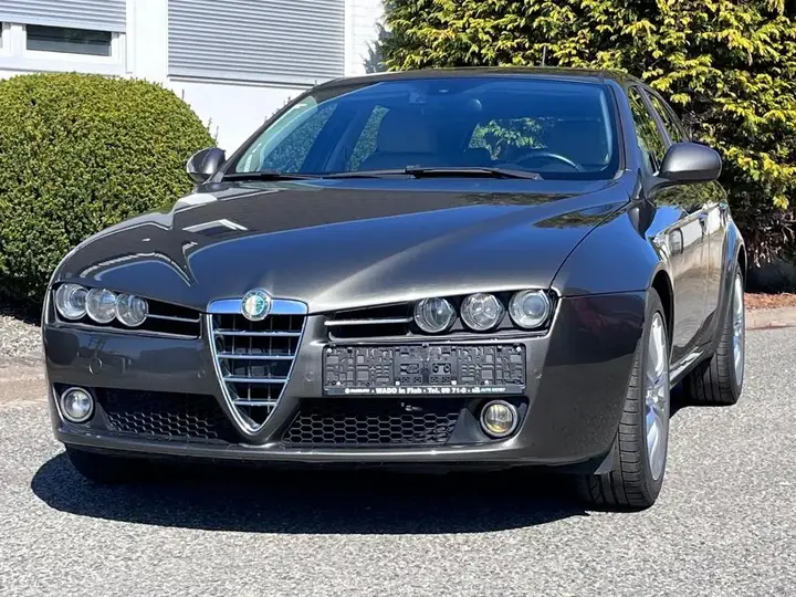 Alfa Romeo 159
