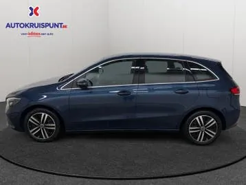 Mercedes-Benz B-Class 2022 photo 2