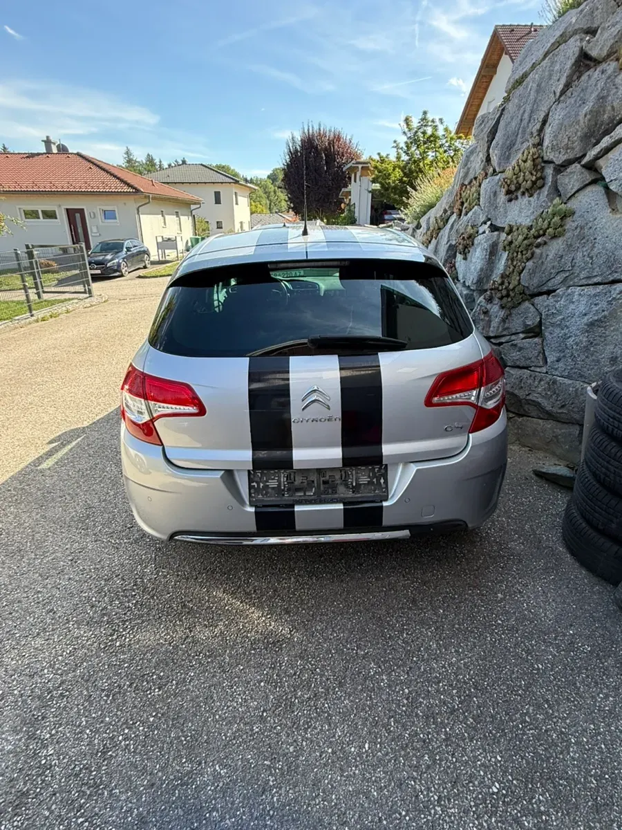 Citroen C4 2011 photo 3