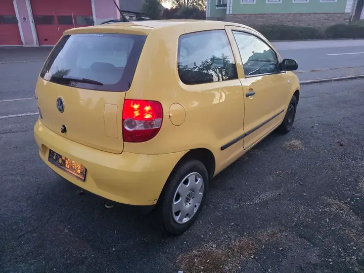 Volkswagen Fox 2008 photo 3