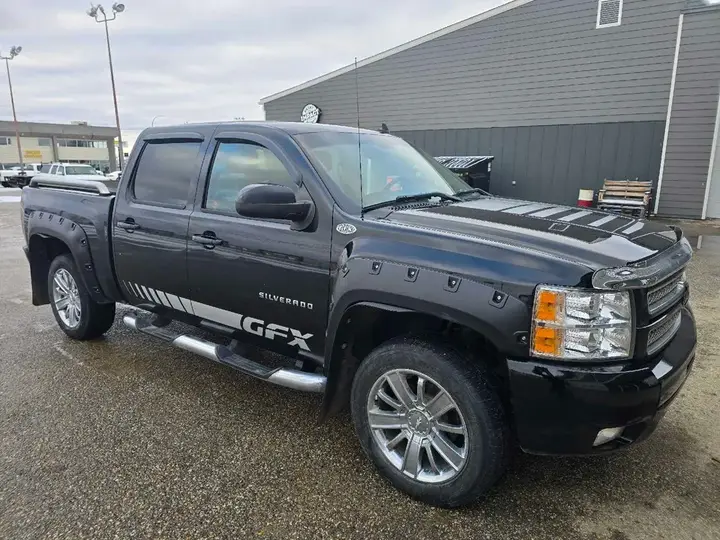 Chevrolet Silverado 1500 2012 photo 2