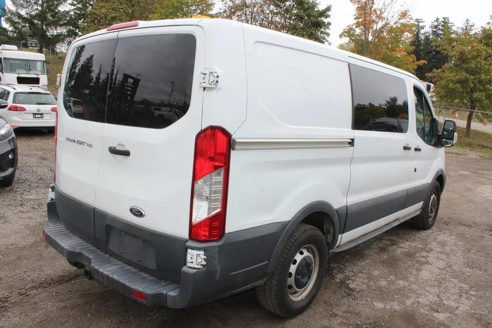 Ford Transit Cargo 2015 photo 3