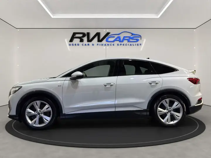 Audi Q4 E-Tron 2023 photo 2