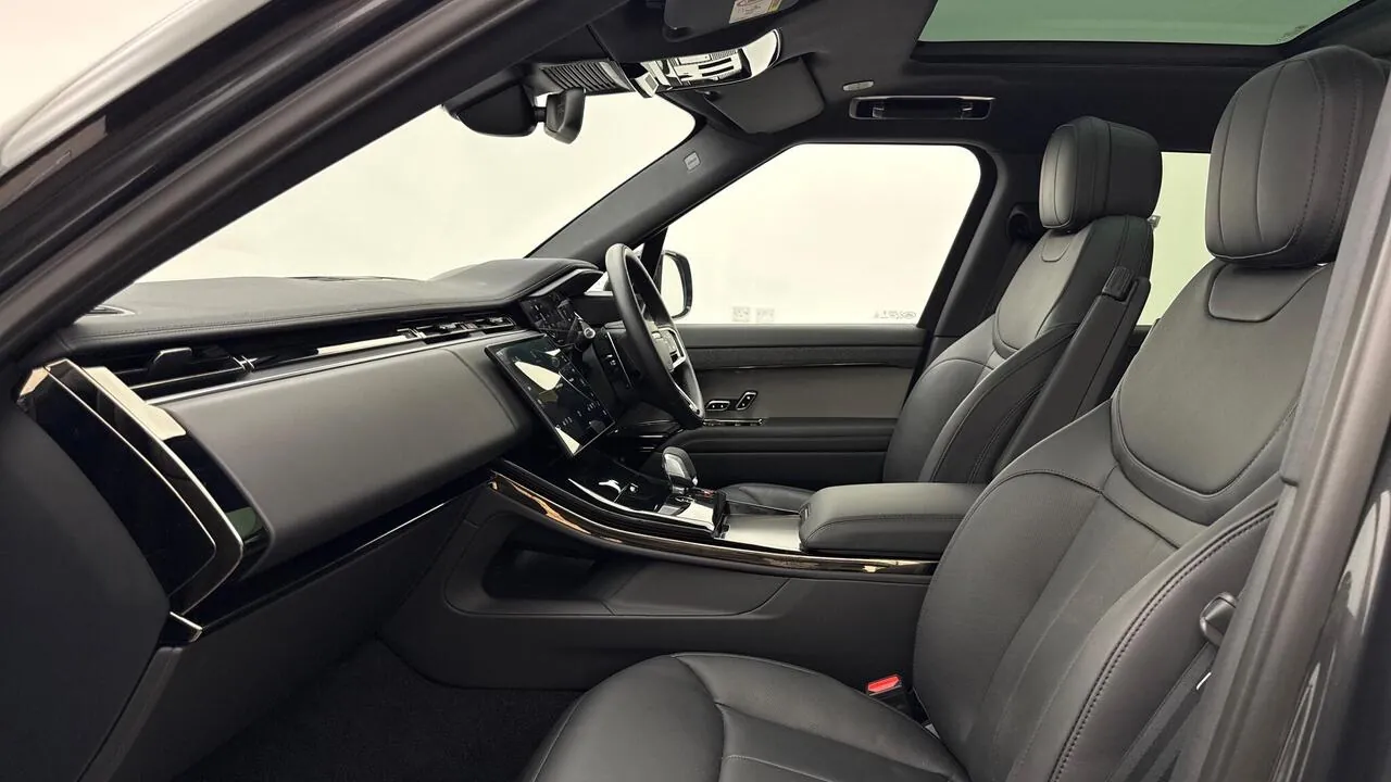 Land Rover Range Rover Sport 2025 photo 3
