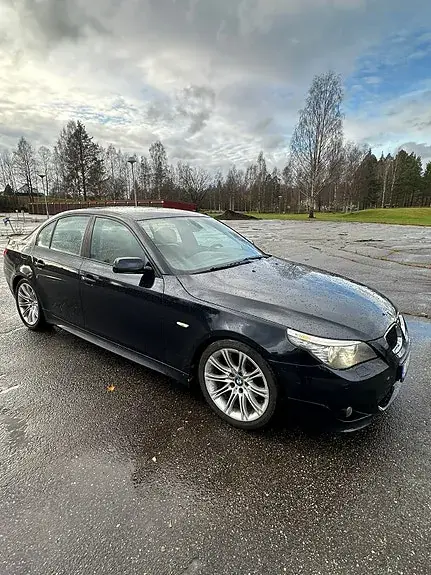 BMW 520D 2009 photo 2
