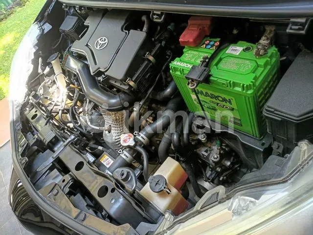 Toyota Vitz 2019 photo 4