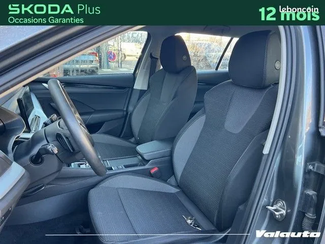 Skoda Octavia 2025 photo 5