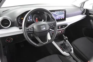 Seat Arona 2023 photo 2