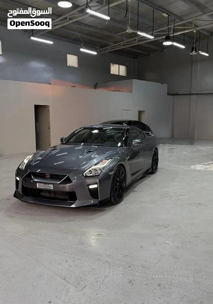 Nissan Gt-R R35 2018 photo 2