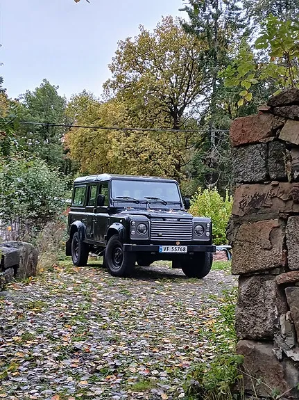 Land Rover Defender 110