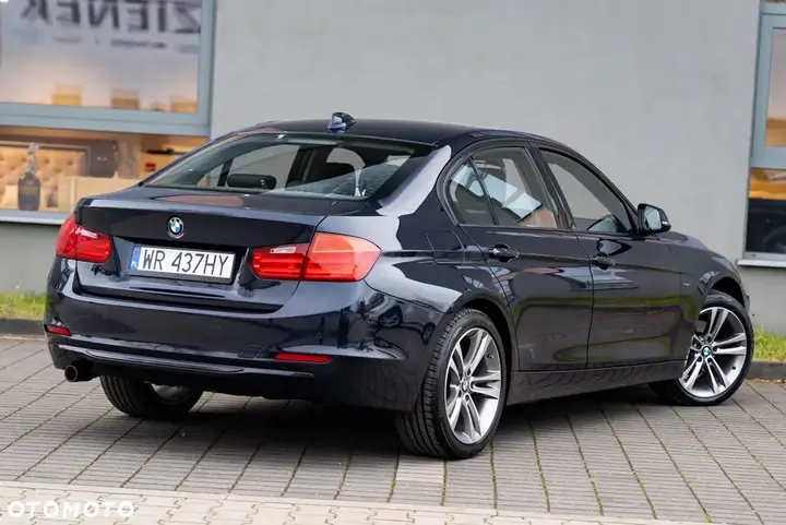 BMW 3 Series 2013 photo 5