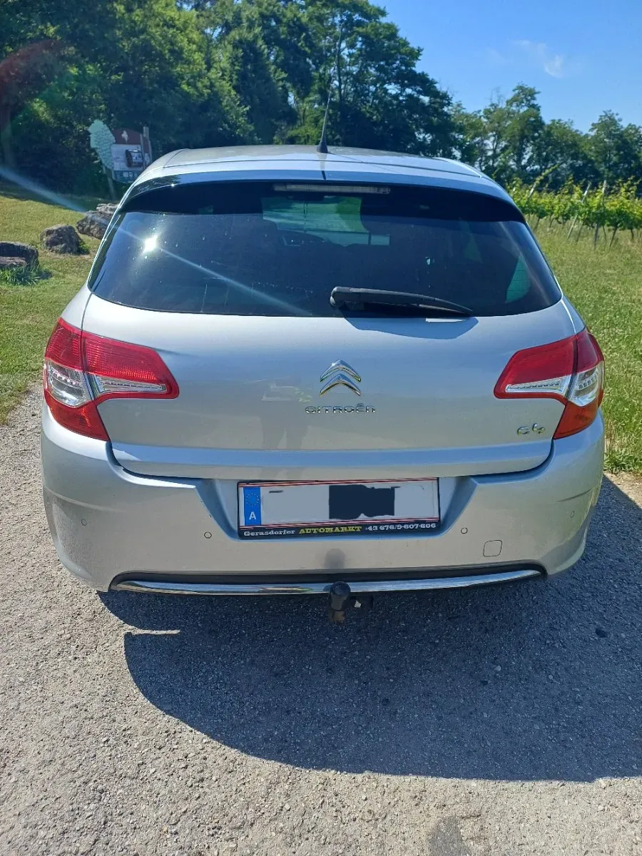 Citroen C4 2013 photo 2