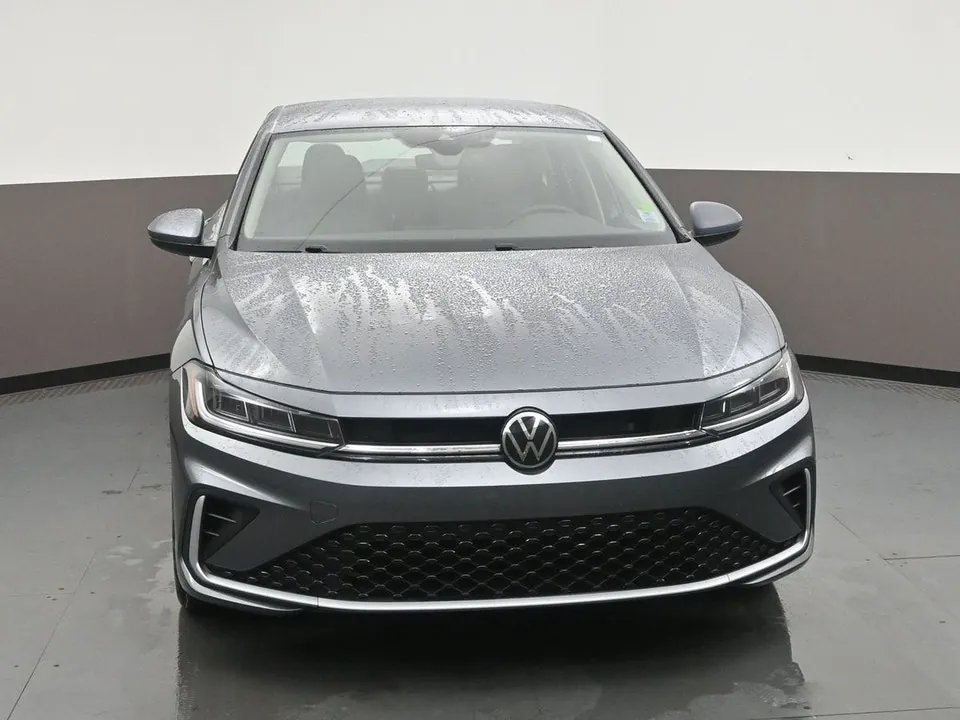 Volkswagen Jetta 2025 photo 2
