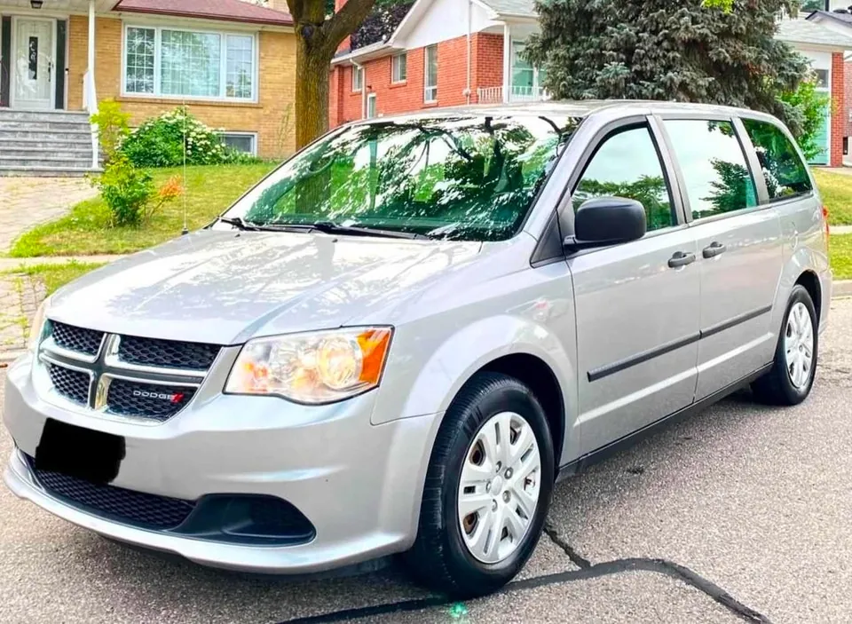 Dodge Grand Caravan 2016 photo 2