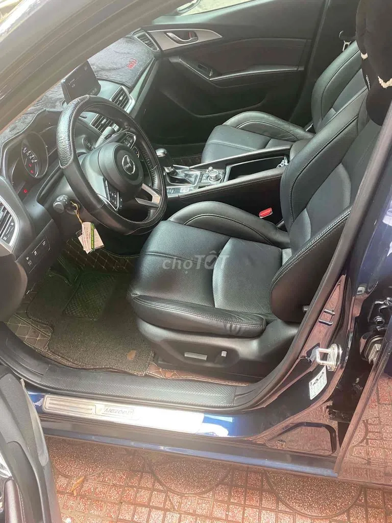 Mazda 3 2019 photo 3