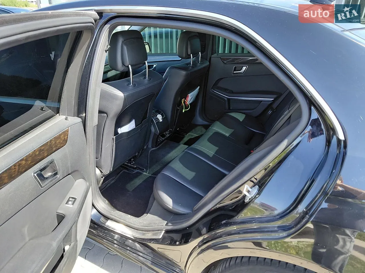 Mercedes-Benz E-Class 2012 photo 5