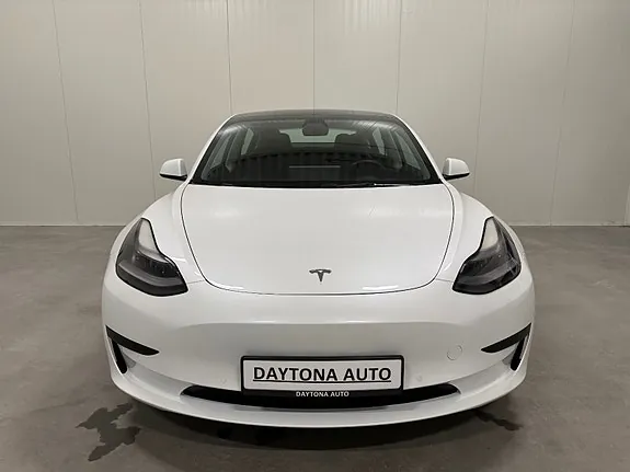 Tesla Model 3 2021 photo 3