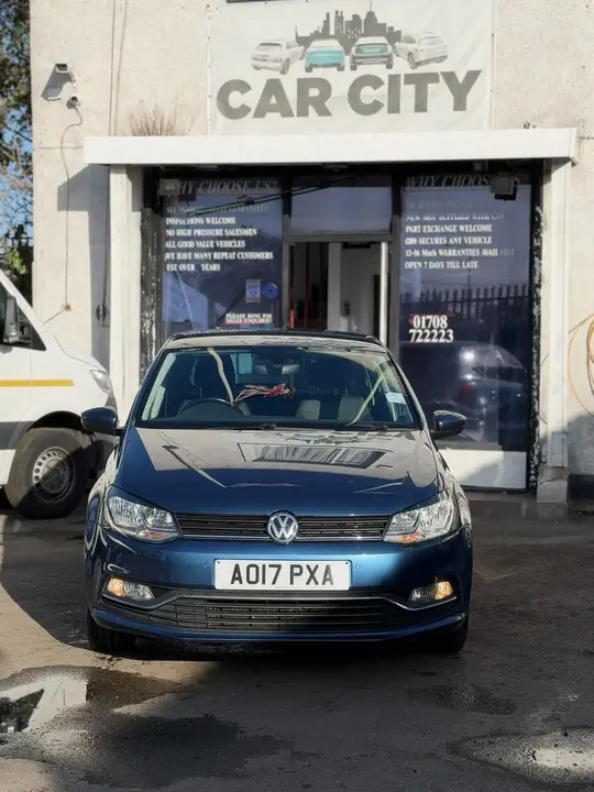 Volkswagen Polo 2017 photo 2
