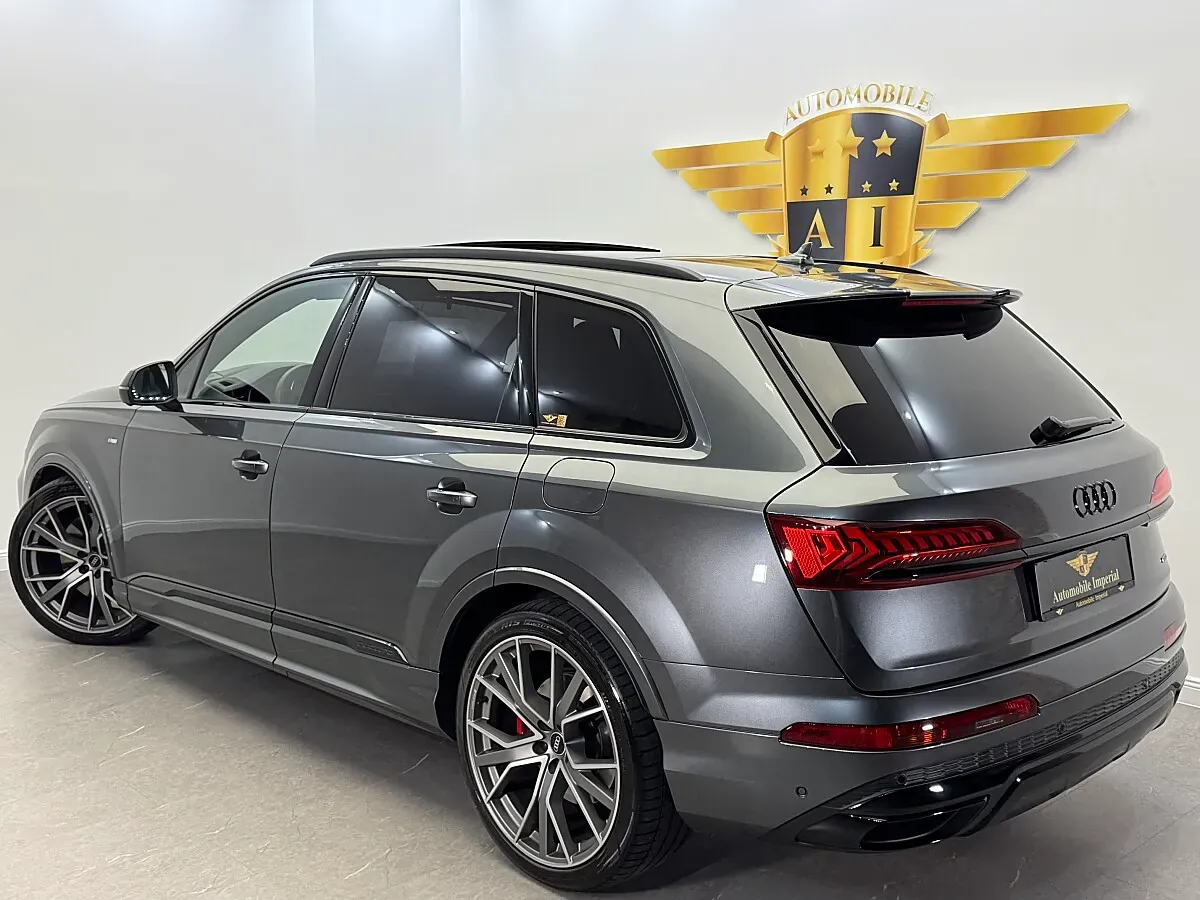 Audi Q7 2021 photo 3