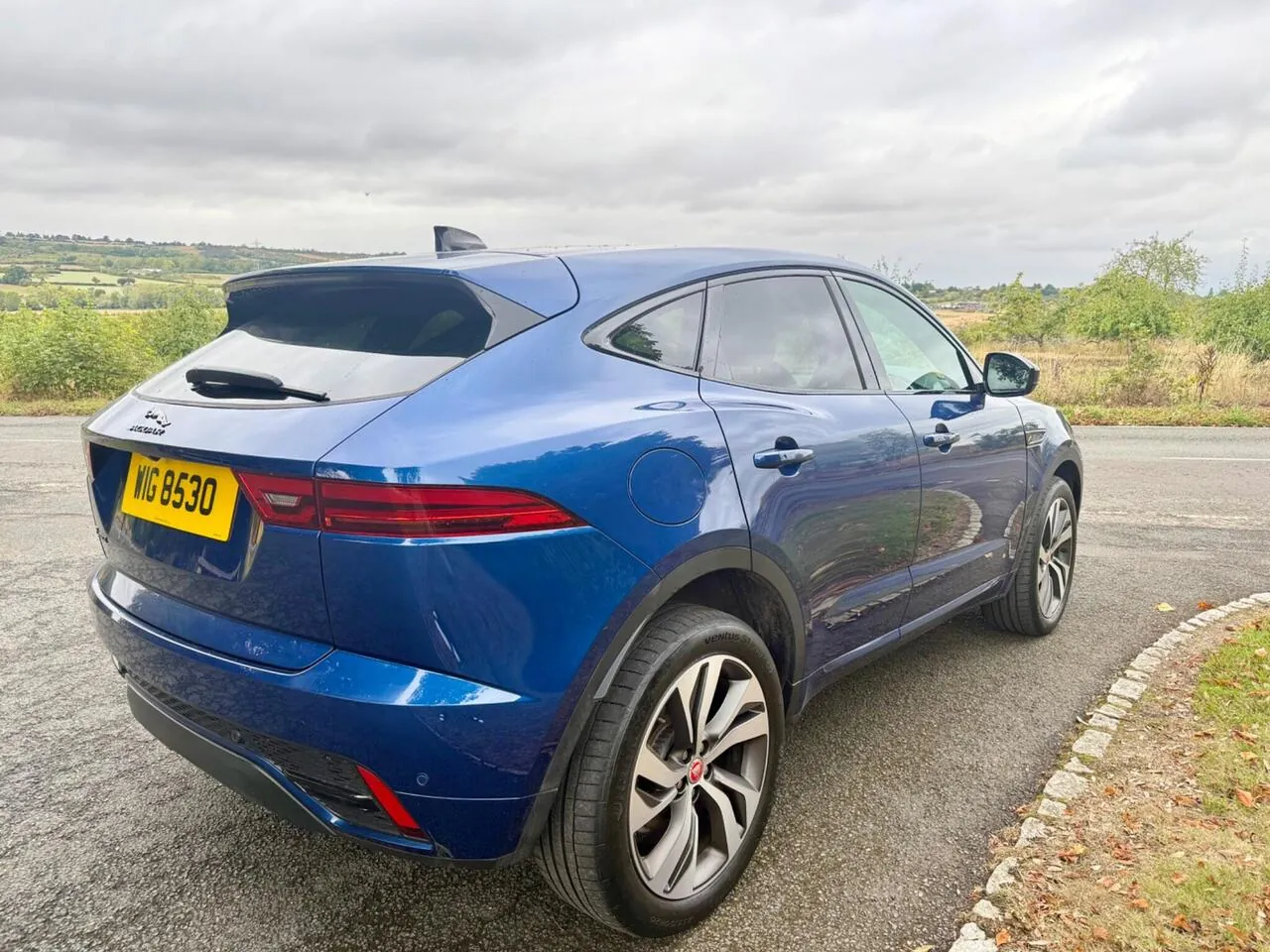 Jaguar E-Pace 2023 photo 4