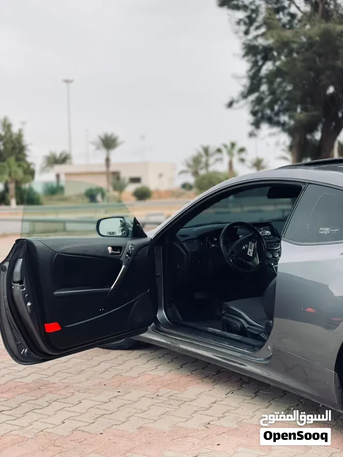Genesis G70 2014 photo 3