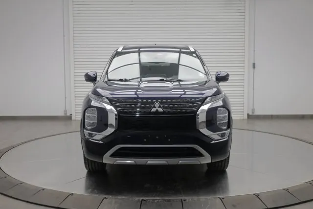 Mitsubishi Outlander 2024 photo 2