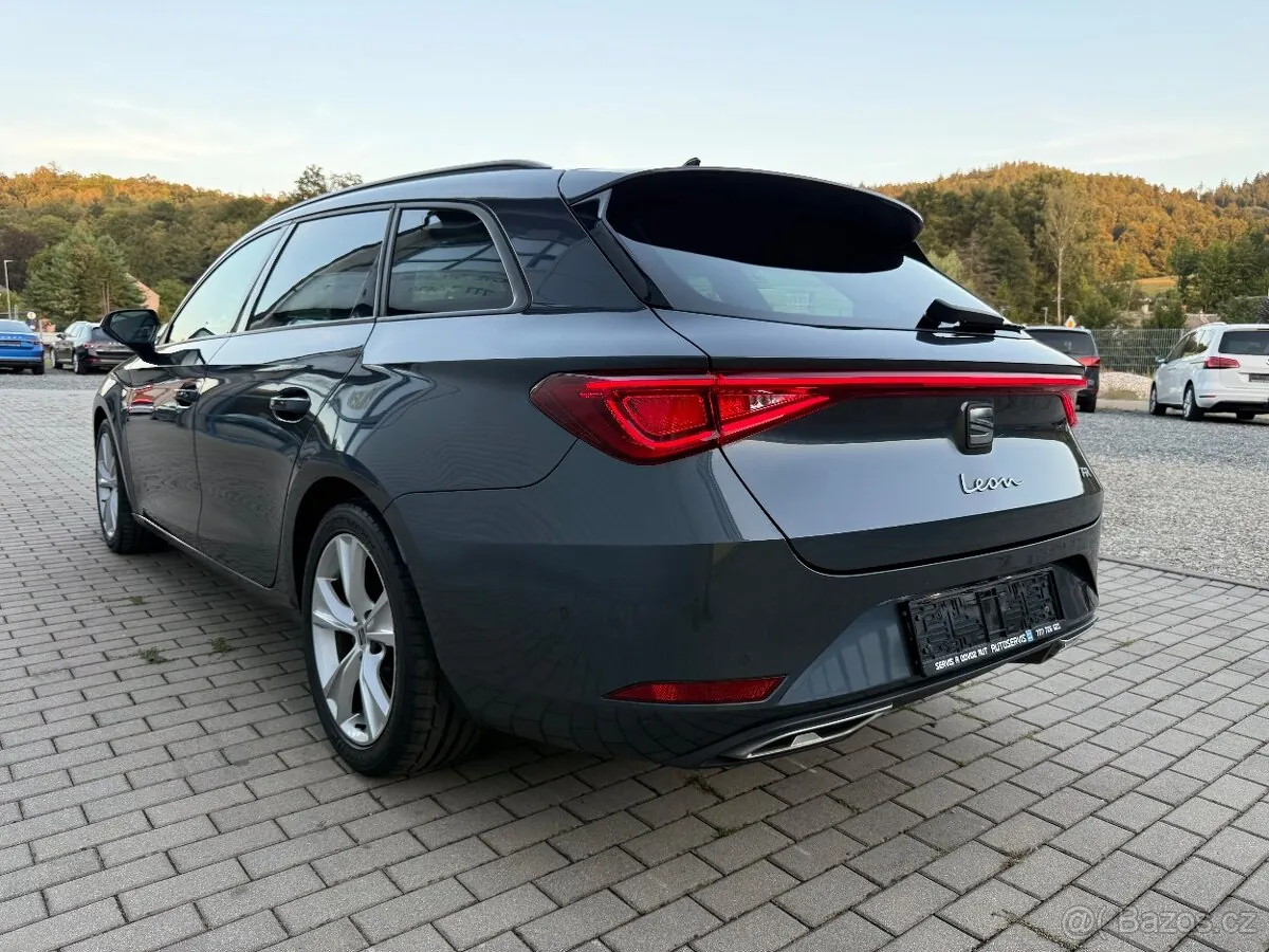 Seat Leon 2021 photo 2