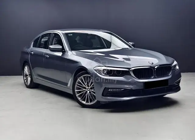 BMW 530E