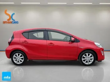 Toyota Aqua 2015 photo 5