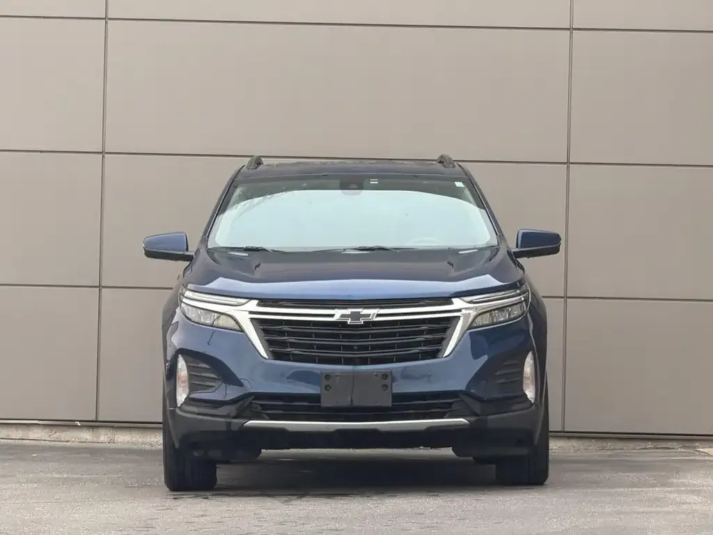 Chevrolet Equinox 2022 photo 2
