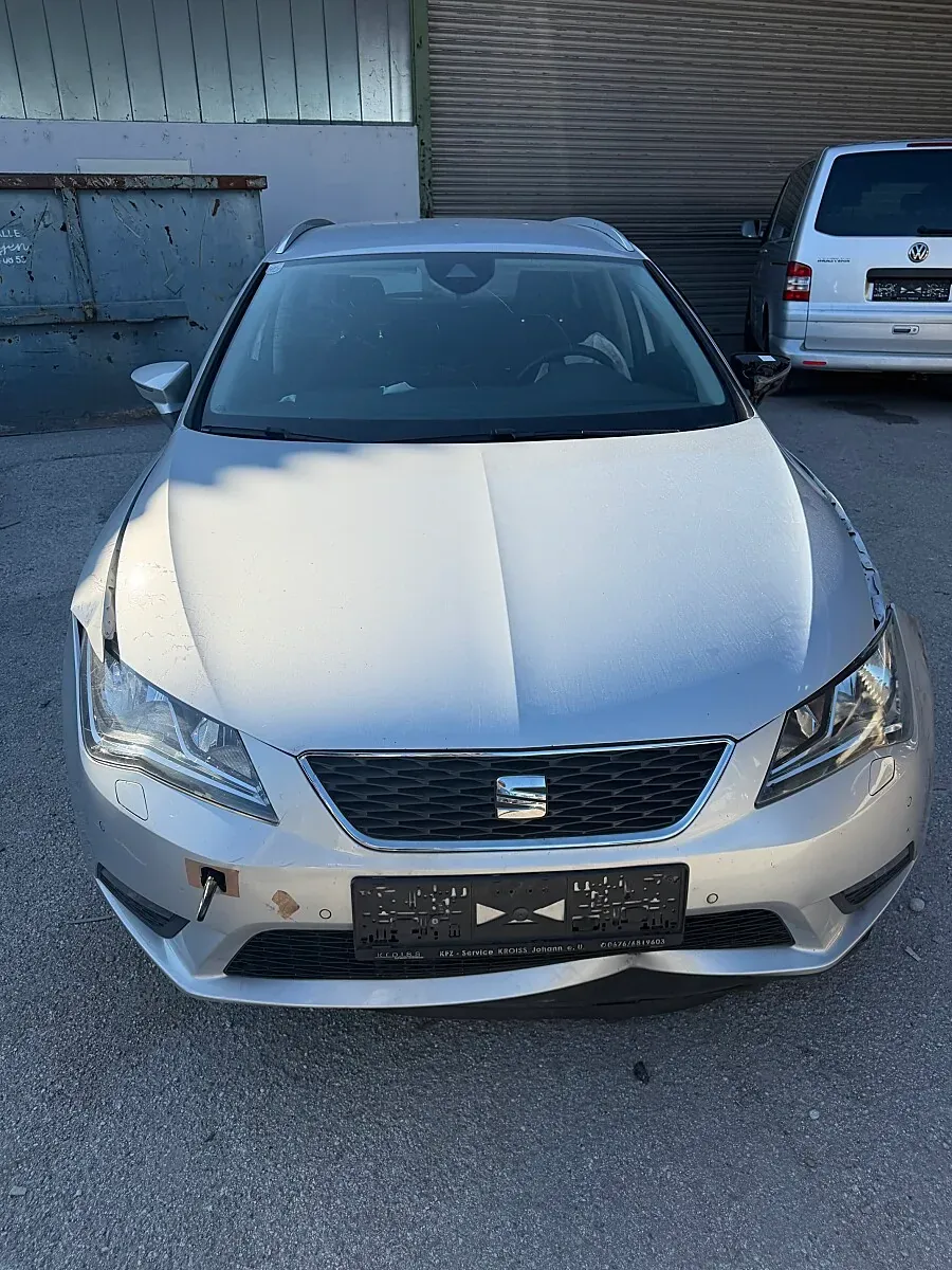 Seat Leon 2015 photo 2