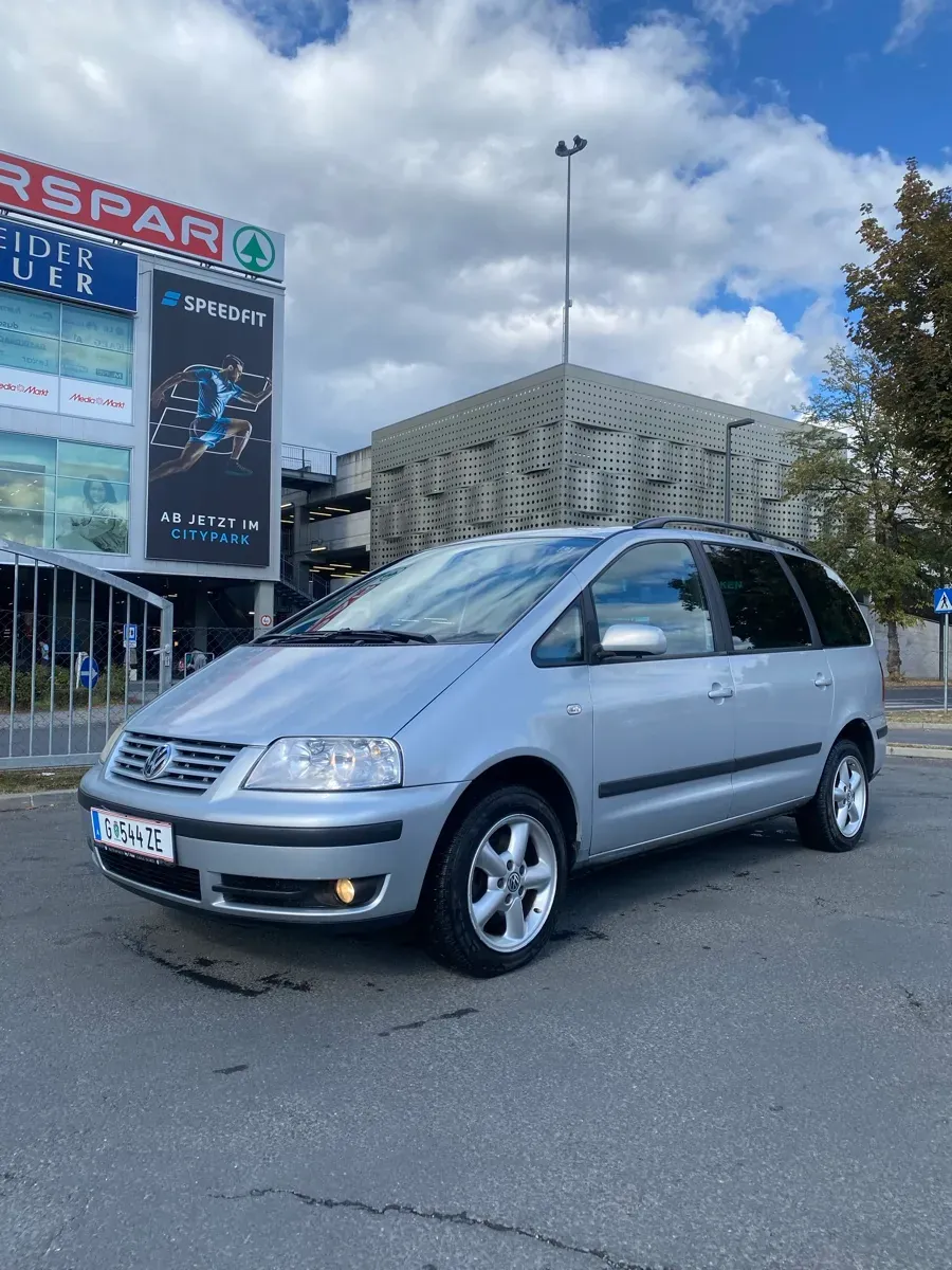 Volkswagen Sharan 2002 photo 3