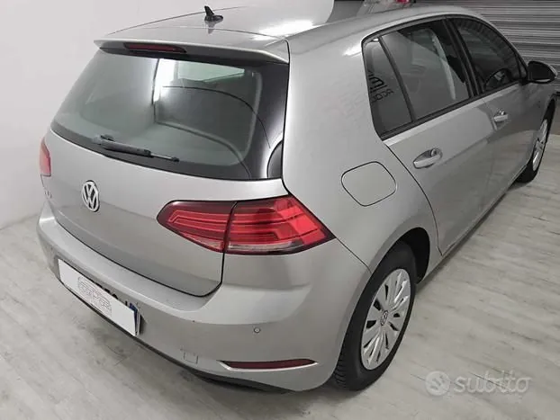 Volkswagen Golf 2018 photo 3