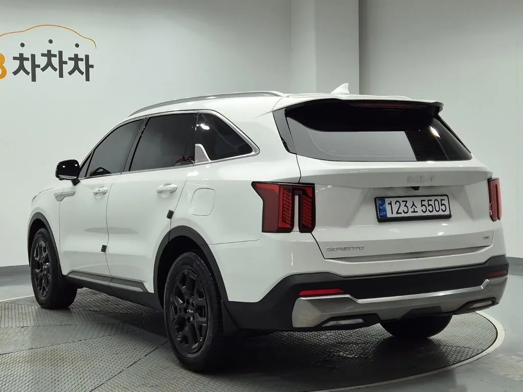 Kia Sorento 2024 photo 2