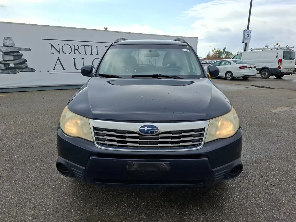 Subaru Forester 2010 photo 2