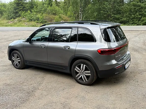 Mercedes-Benz Eqb350