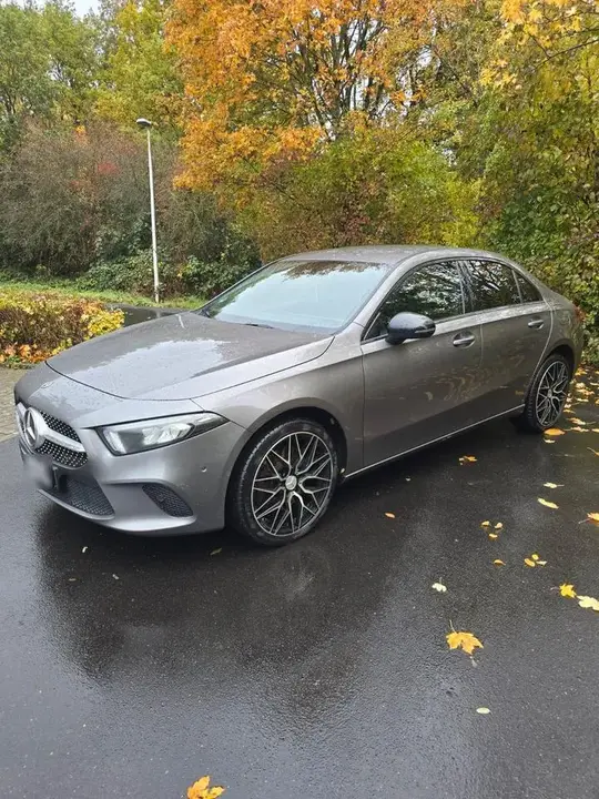 Mercedes-Benz A250E