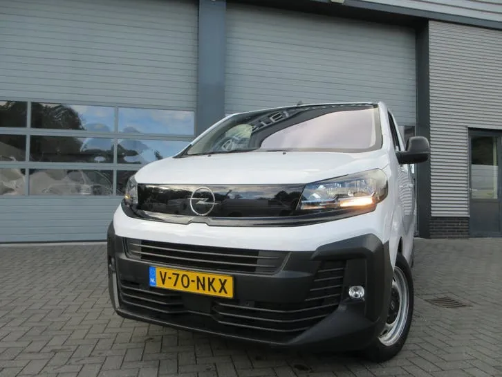 Opel Vivaro 2024 photo 2