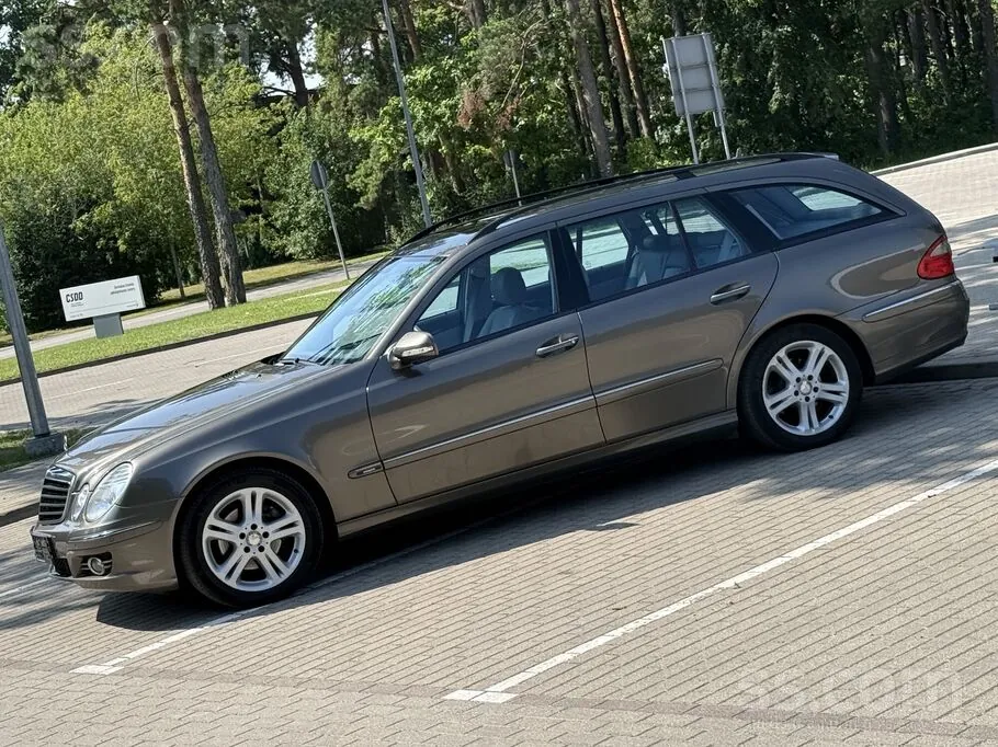 Mercedes-Benz E320 2007 photo 5